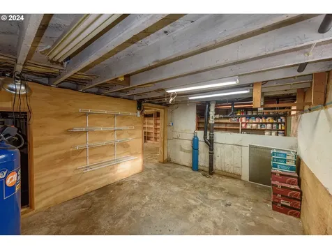 939 N 9th Street Coos Bay OR 97420