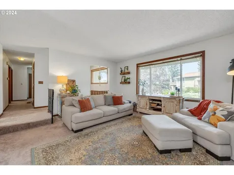 6684 Partridge Circle Gladstone OR 97027
