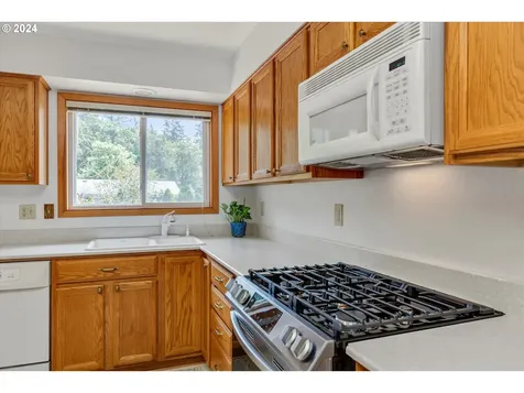 6684 Partridge Circle Gladstone OR 97027