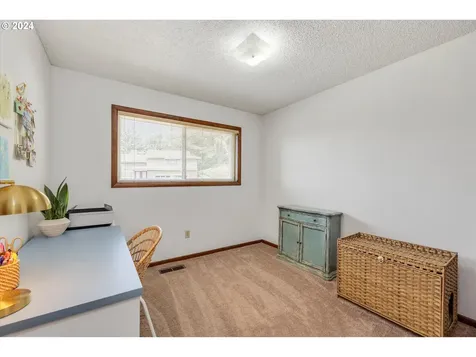 6684 Partridge Circle Gladstone OR 97027