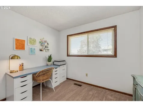6684 Partridge Circle Gladstone OR 97027