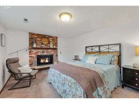 6684 Partridge Circle Gladstone OR 97027
