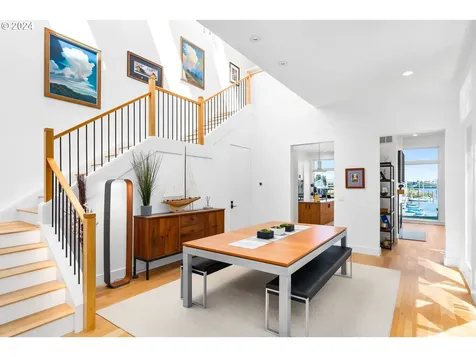 135 N Lotus Beach Drive Portland OR 97217