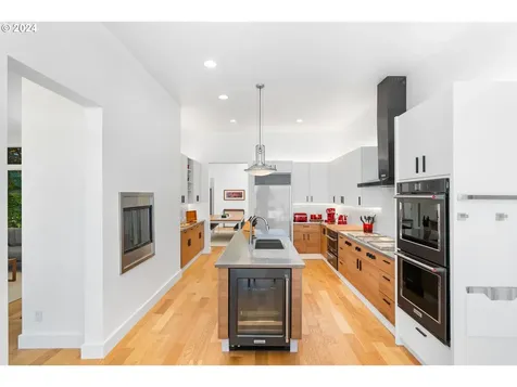 135 N Lotus Beach Drive Portland OR 97217