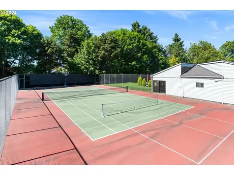 135 N Lotus Beach Drive Portland OR 97217