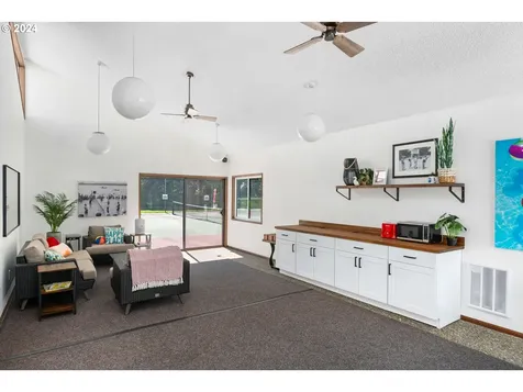 135 N Lotus Beach Drive Portland OR 97217