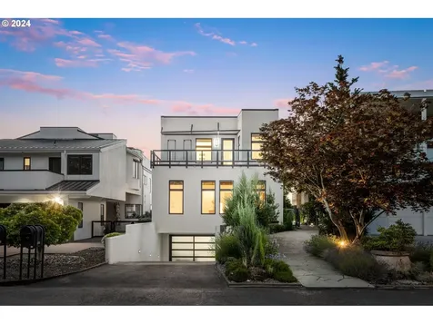135 N Lotus Beach Drive Portland OR 97217