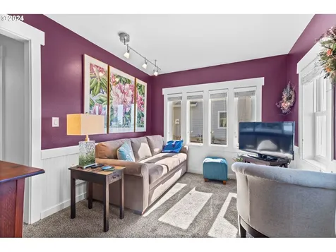 4183 SE Jetty Avenue Lincoln City OR 97367