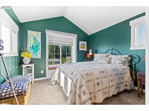 4183 SE Jetty Avenue Lincoln City OR 97367