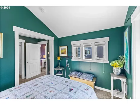 4183 SE Jetty Avenue Lincoln City OR 97367