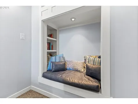4183 SE Jetty Avenue Lincoln City OR 97367