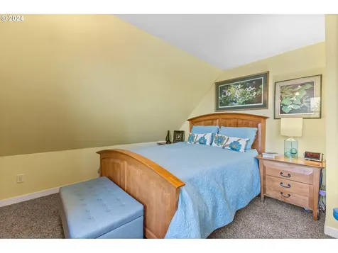 4183 SE Jetty Avenue Lincoln City OR 97367
