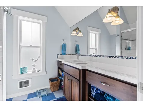 4183 SE Jetty Avenue Lincoln City OR 97367