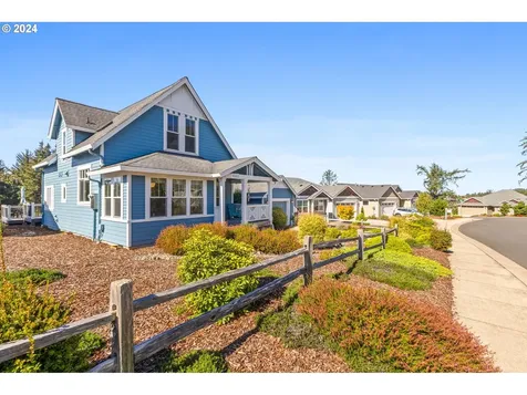 4183 SE Jetty Avenue Lincoln City OR 97367