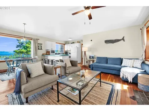 5118 Leif Erikson Drive Astoria OR 97103