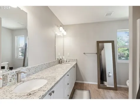 13602 Se 154th Drive Clackamas OR 97015