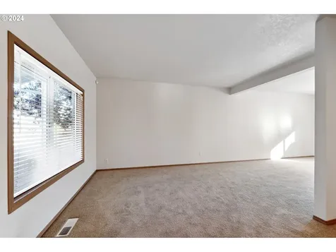 2423 NE 165th Avenue Vancouver WA 98684