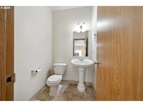 2423 NE 165th Avenue Vancouver WA 98684