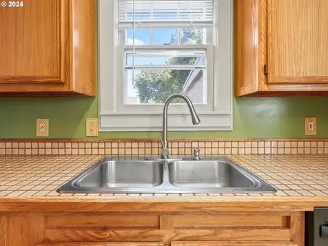 2915 SE Harrison Street Milwaukie OR 97222