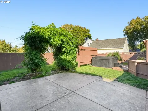 2915 SE Harrison Street Milwaukie OR 97222