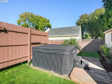 2915 SE Harrison Street Milwaukie OR 97222