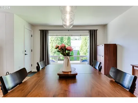 2185 Willona Drive Eugene OR 97408