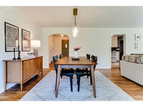 2185 Willona Drive Eugene OR 97408