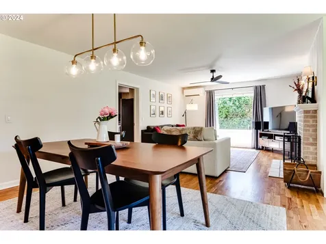 2185 Willona Drive Eugene OR 97408