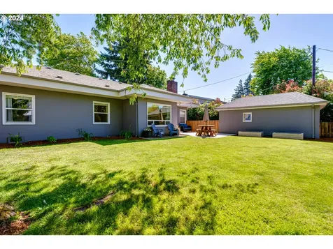 2185 Willona Drive Eugene OR 97408