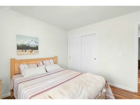 310 NW Elizabeth Avenue Winston OR 97496