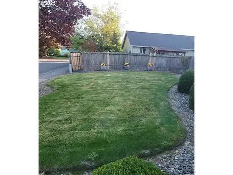 310 NW Elizabeth Avenue Winston OR 97496