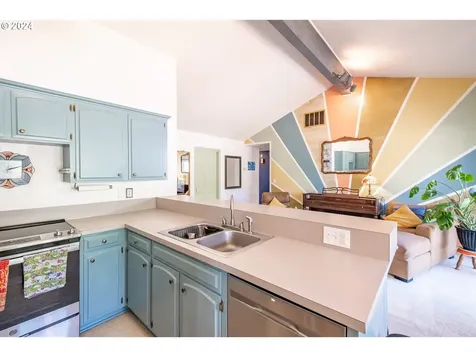 789 Glenwood Street Lebanon OR 97355
