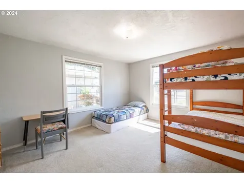 789 Glenwood Street Lebanon OR 97355