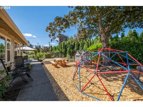 789 Glenwood Street Lebanon OR 97355
