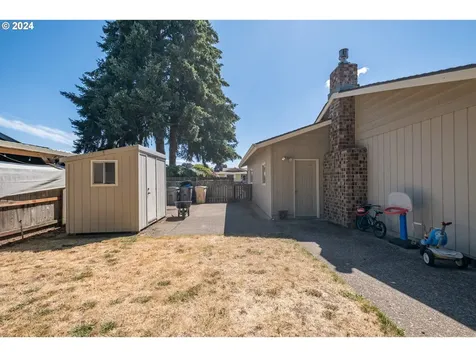 789 Glenwood Street Lebanon OR 97355