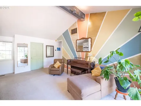 789 Glenwood Street Lebanon OR 97355