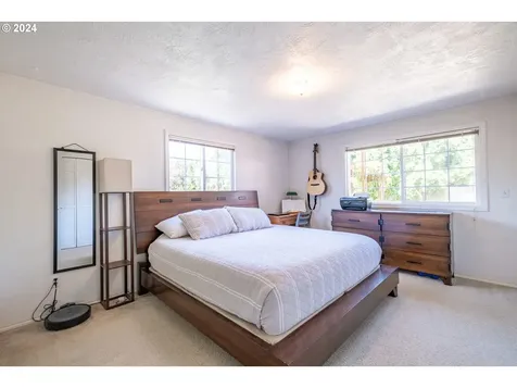 789 Glenwood Street Lebanon OR 97355