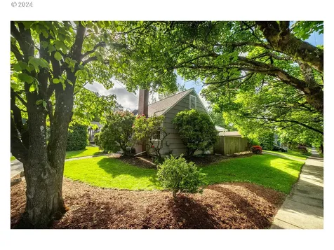 3408 Se Holgate Boulevard Portland OR 97202