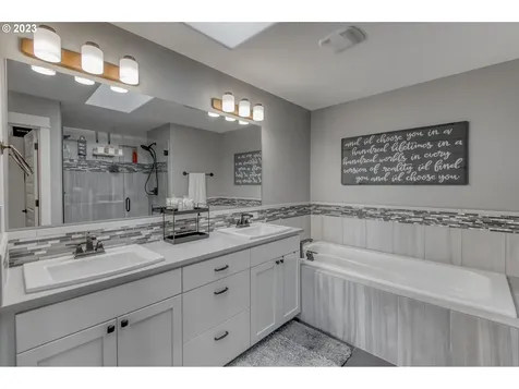 4083 SW Brixton Avenue Gresham OR 97080