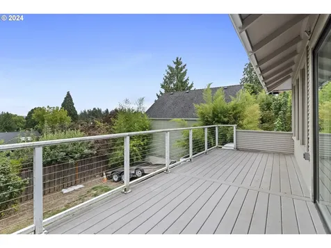 8224 SW 7th Avenue Portland OR 97219