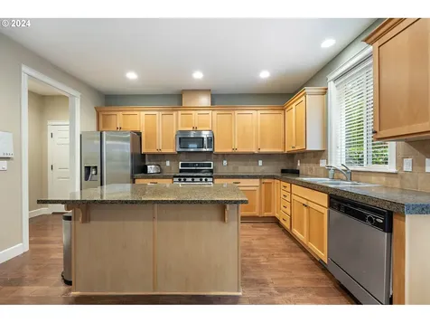 4978 SW 157th Place Beaverton OR 97007