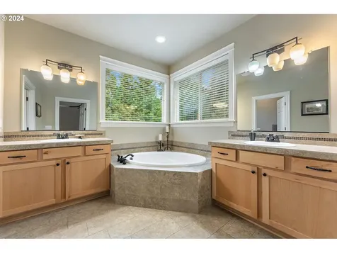 4978 SW 157th Place Beaverton OR 97007
