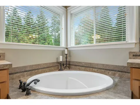 4978 SW 157th Place Beaverton OR 97007