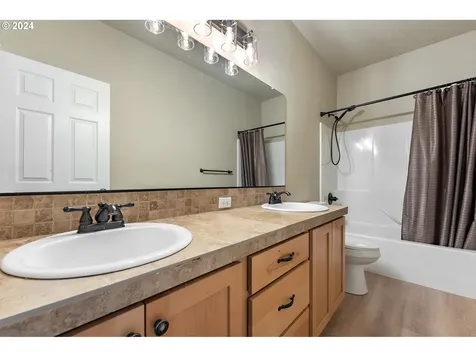 4978 SW 157th Place Beaverton OR 97007