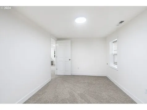 2225 Starflower Court S Salem OR 97302