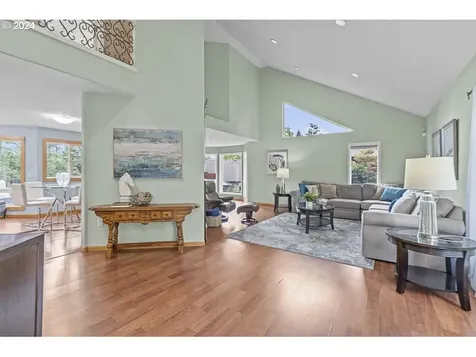 2225 Starflower Court S Salem OR 97302