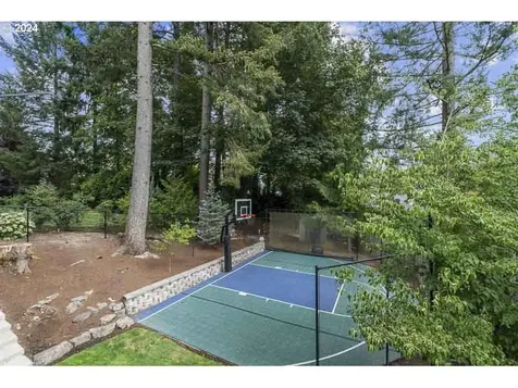2225 Starflower Court S Salem OR 97302