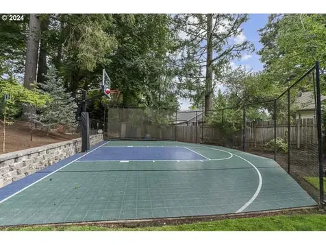 2225 Starflower Court S Salem OR 97302