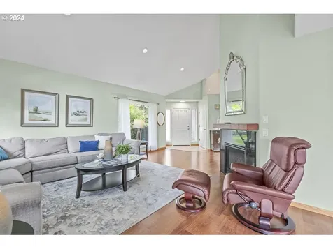 2225 Starflower Court S Salem OR 97302