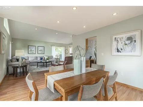 2225 Starflower Court S Salem OR 97302